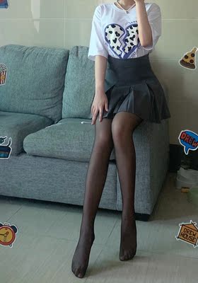 丝袜的品质太超出期待了!!不买都不知道原来现在丝袜已经做的这么好了,无论是包装,丝滑的触感还是细节都十分满意。拿出来的时候像绸缎一样垂感很棒!的确是不同凡响! 非常丝滑 丝袜的品质太超出期待了!!不买都不知道原来现在丝袜已经做的这么好了,无论是包装,丝滑的触感还是细节都十分满意。拿出来的时候像绸缎一样垂感很棒!的确是不同凡响! 非常丝滑