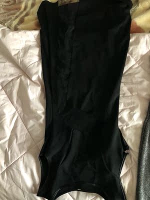 很不错的，就是不够收身，还行