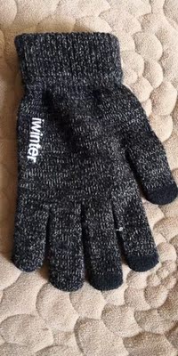 手套还行，价格小贵。