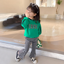 Girls spring clothing clothing suit Spring and autumn children Yangqi children 90% horn pants baby out of fashion Two sets