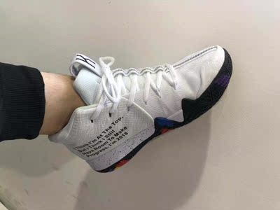 鞋很有个性,质量还不错,鞋子穿着很舒服,还有防调包的吊牌,不错的店家!点个赞 鞋很有个性,质量还不错,鞋子穿着很舒服,还有防调包的吊牌,不错的店家!点个赞