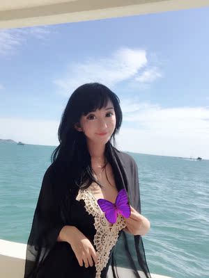 哇哦 收到货了 迫不及待的穿出去和姐妹出海玩啦 有点小性感短一款衣服 适合体型瘦的 胸小的宝宝们 嘻嘻