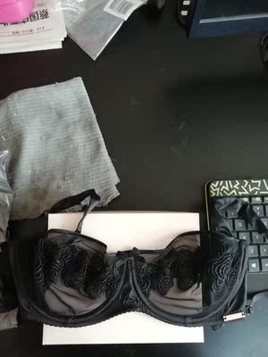 好看,舒服。 好看,舒服。