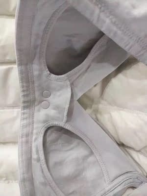 内衣穿上特别舒服，轻快根没穿一样的舒适。无色差，设计特别好。