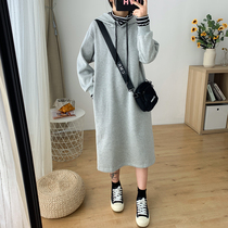 Large size womens autumn and winter New hooded high neck plus velvet padded medium-length fake two-piece sweater dress 200 Jin