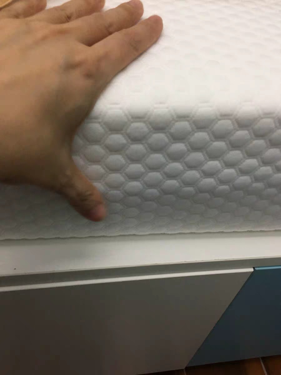我来说一说尤加利乳胶床垫怎么样？到底哪种型号性价比高