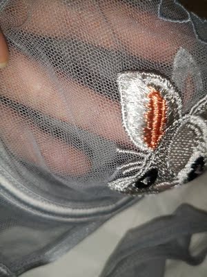 做工好,没有线头,面料柔软舒适,确实只有一层,夏天必买系列,兔子的胡须是立体的哦😊刺绣部位不扎 做工好,没有线头,面料柔软舒适,确实只有一层,夏天必买系列,兔子的胡须是立体的哦😊刺绣部位不扎