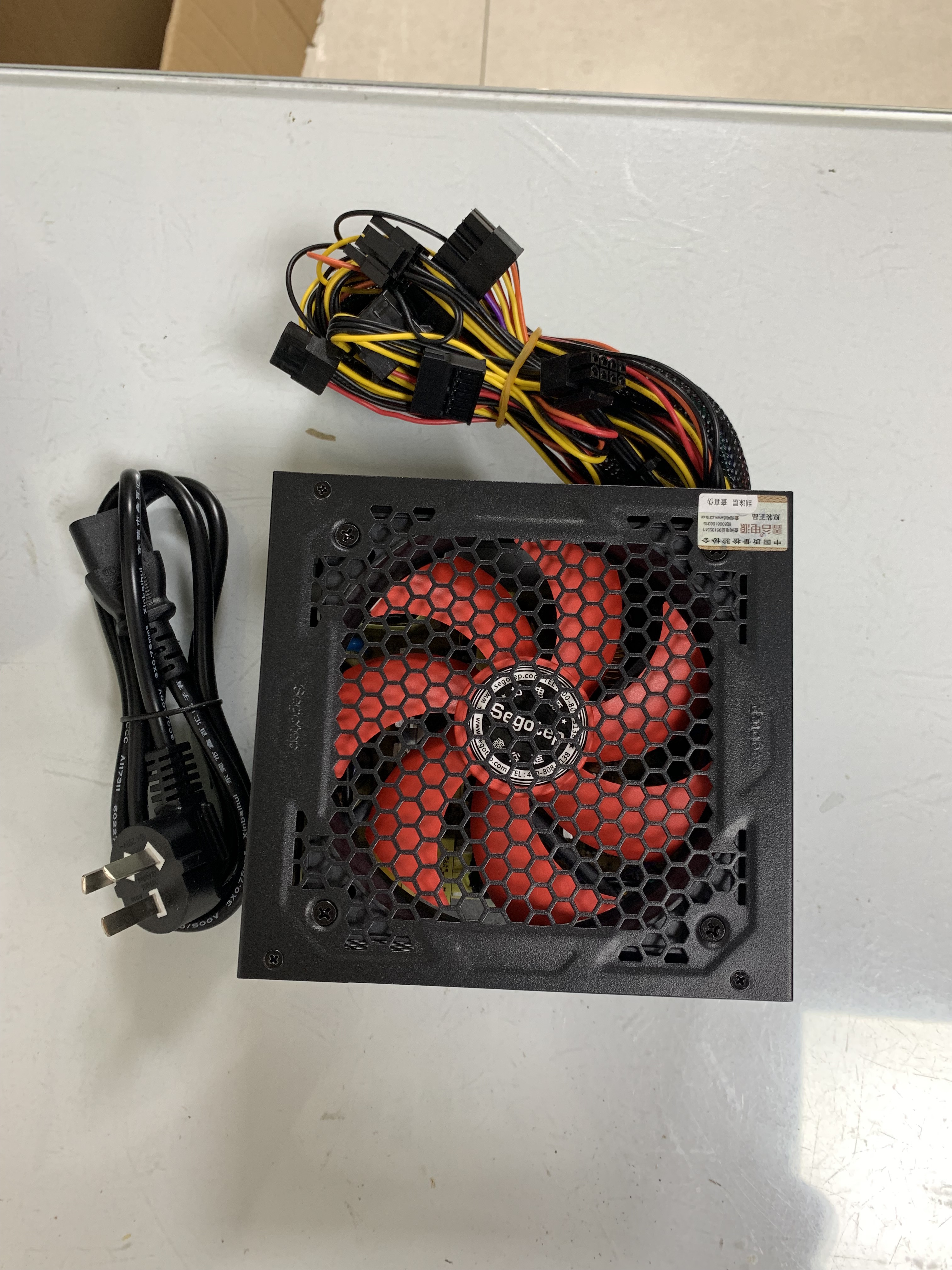 鑫谷核动力额定300w/500w电源台式主机箱战斧650w电源搭 3060显卡