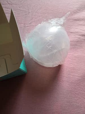 提前购入，等宝宝长牙了就可以用了，看着还不错，储存方便卫生，在一个盒子里放着