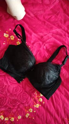 宝贝超棒   被罩很好   三排扣大小合适  好评好评好评