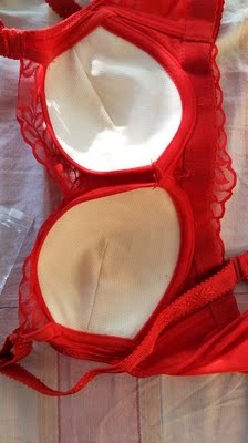 胸罩穿着舒服,有型,面料也很好,卖家服务态度很好,物流很快,非常满意。 胸罩穿着舒服,有型,面料也很好,卖家服务态度很好,物流很快,非常满意。