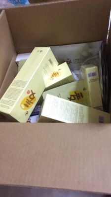 优缺点揭秘:对比亲润和袋鼠妈妈哪个好，网上买的袋鼠妈妈孕妇护肤品安全吗