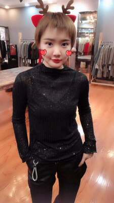 大爱，超级好看，和同事一人买了一件，价格便宜质量好，主要是真的很好看很好看！！！