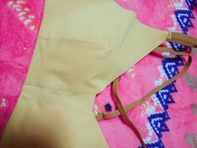 内衣质量可以哦，摸起来很舒服，买的黄色的，很好看呢，满意