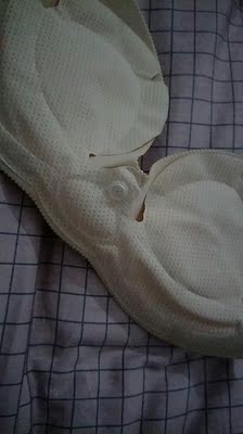 终于买到合适的胸贴了T^T 真的比贴硅胶舒服多了，性价比也高，就是胸垫有点薄/坏笑  还好有充气垫，上身效果我还挺满意的，希望能够穿着礼服抖擞一整天，嘿哈~