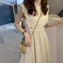 Sandro Svpr hollowed-out lace flower patterns create a rich level ~ give people a sense of French style