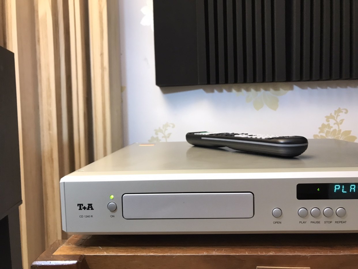 德国t a cd1240r 高端cd机,旗舰型号!已出