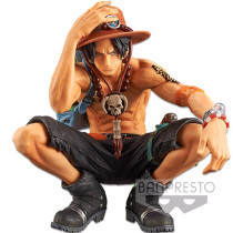 Bandai glasses factory KOA art King one piece of hand model toy KOA AIS squatting posture