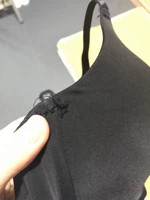 先是给我发错颜色 然后这个质量可以看看感受一下