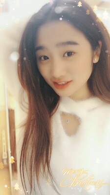 为什么要用美牙仪？ 因为脸蛋不白，可以化妆 嘴唇不漂亮，可以涂口红  眼睛不够大，可以上眼影 眉毛不够浓，可以画眉毛  但牙齿不白，不可以涂，更不可以画 所以想白只有用美牙仪[呲牙] 挺好看的