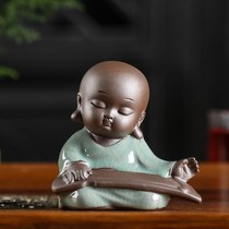 Small decorative ornaments in flowerpots. Stone paved ceramsite breathable beautiful and succulent plants.