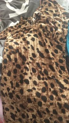 收到货特别惊喜！面料特别棒！穿上特别性感！掌柜特别细心！还会继续回购！祝掌柜生意兴隆！