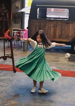 Dads home spot Maed girl green suspender big skirt long dress white letter T 79