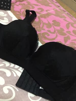 .【纷纷加油】在实体店买过一件灰的,特别好穿舒服,折完107,双11网上又买同款2件,特别合算,减完津贴每件才60多 .【纷纷加油】在实体店买过一件灰的,特别好穿舒服,折完107,双11网上又买同款2件,特别合算,减完津贴每件才60多