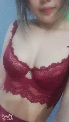 款式挺好看的，建议大家罩杯要拍大一码，平时穿75C，这次拍了75D正好。穿着轻松舒服。