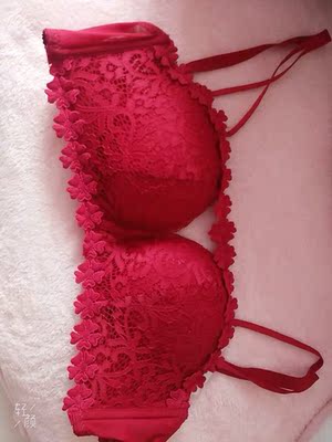 宝贝还是一如既往的好,非常满意,小胸的福星,特别聚拢,又性感,主要价格还便宜,不多少说,谁买谁值 宝贝还是一如既往的好,非常满意,小胸的福星,特别聚拢,又性感,主要价格还便宜,不多少说,谁买谁值