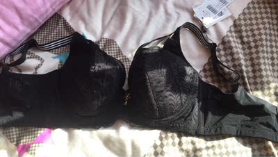 收胸效果很好，适合大胸，断奶后的宝妈，专柜很贵