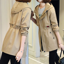 Khaki large size windbreaker female 2021 Spring and Autumn New Korean version of high-end temperament English wind waist small man coat