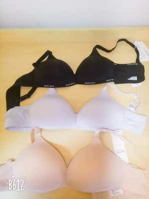 物流很快,料子蛮滑滑的,挺贴身的,正赶上活动49.9元3件,穿的舒服后续再追加哦(/大爱/)比❤心 物流很快,料子蛮滑滑的,挺贴身的,正赶上活动49.9元3件,穿的舒服后续再追加哦(/大爱/)比❤心