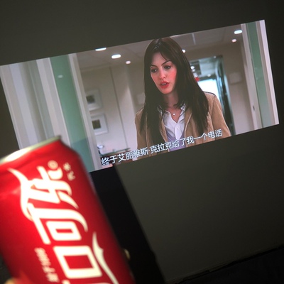 请指教网友热问：微鲸投影仪k1怎么样，微鲸对比坚果投影仪哪个好