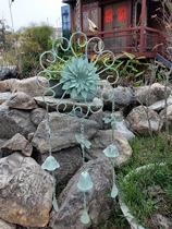 Mu Zi Ge courtyard new foreign trade flowers wind chimes flower shaped bee cast iron iron animal ornaments decoration