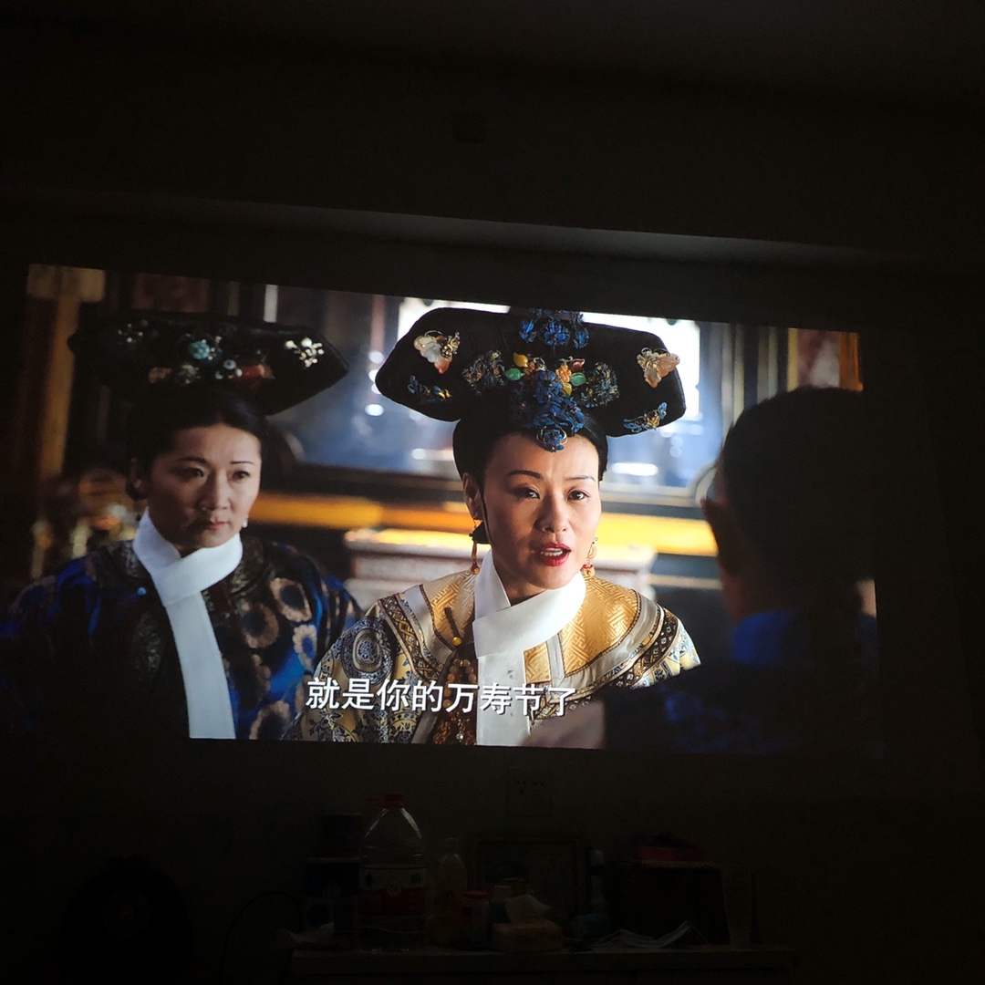 真实感受分享:极米Z6X和H2哪个好?投影仪优缺点曝光