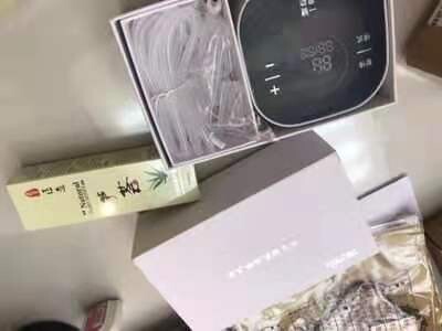 宝贝真的太有用，收到货就赶紧用了，第一次用了就明显感觉有效果了，吸力也是可以自己调的，一开始不知道调太大力会吸得疼，问了客服说是刚开始使用还没适应让把吸力调小，慢慢就好了，后面听了客服的吸力也调了，搭配送的芦荟胶使用也不痛，吸的更容易了也能吸得出来，使用很方便，洗完澡刚好涂好芦荟胶躺床上玩手机的时候就可以用了，时间也是店家设定好了，也不用一直使用，乳头有出来一些了很开心，，效果真的是非常好，一直都有坚持用，明显感觉乳头被拉出来很多。，物理矫正一吸一放还是很好的，用起来也很放心，需要矫正的姐妹们快快行动