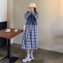 Two-piece set single-piece Autumn New Age-reducing loose meat Joker lace-up knit vest plaid dress