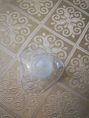 非常实用，解决了小孩吃奶问题，一直有一个咪咪吃不住，只能混合喂养，有了这个神器，问题解决了。很满意