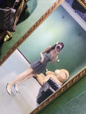 泳衣真的超性感哦!灰色很特别!阳光下闪闪的!质量很好很贴身快递很快!还送了贴心小礼物!这下度假可以美美的啦. 泳衣真的超性感哦!灰色很特别!阳光下闪闪的!质量很好很贴身快递很快!还送了贴心小礼物!这下度假可以美美的啦.