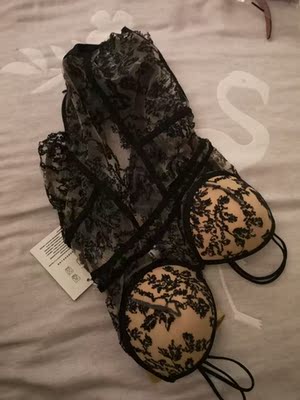 太性感的宝贝，非常好看显瘦呢！满意的一次购物！