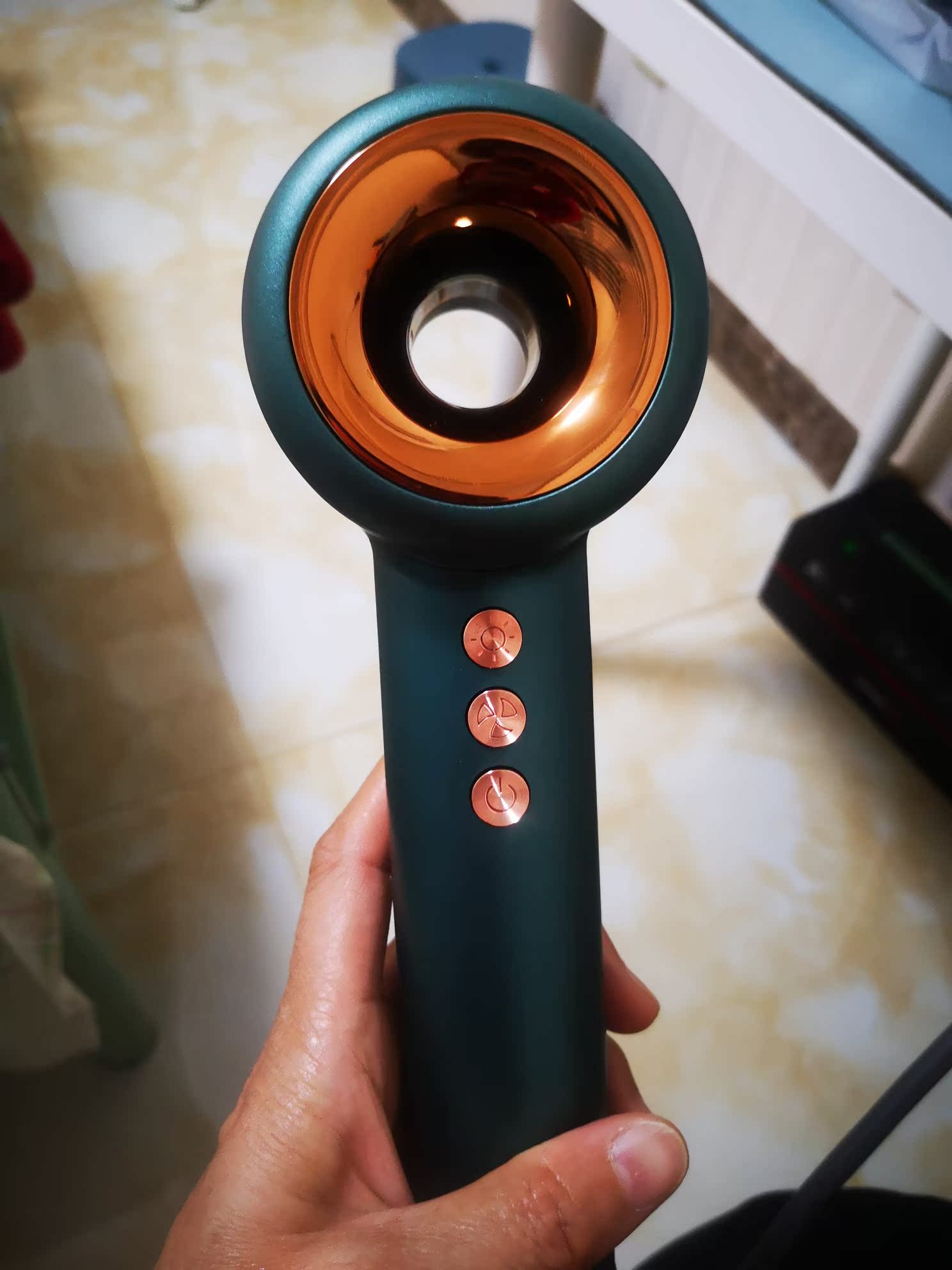 lansam电吹风怎么样?质量可以吗?剖析细节看真相!