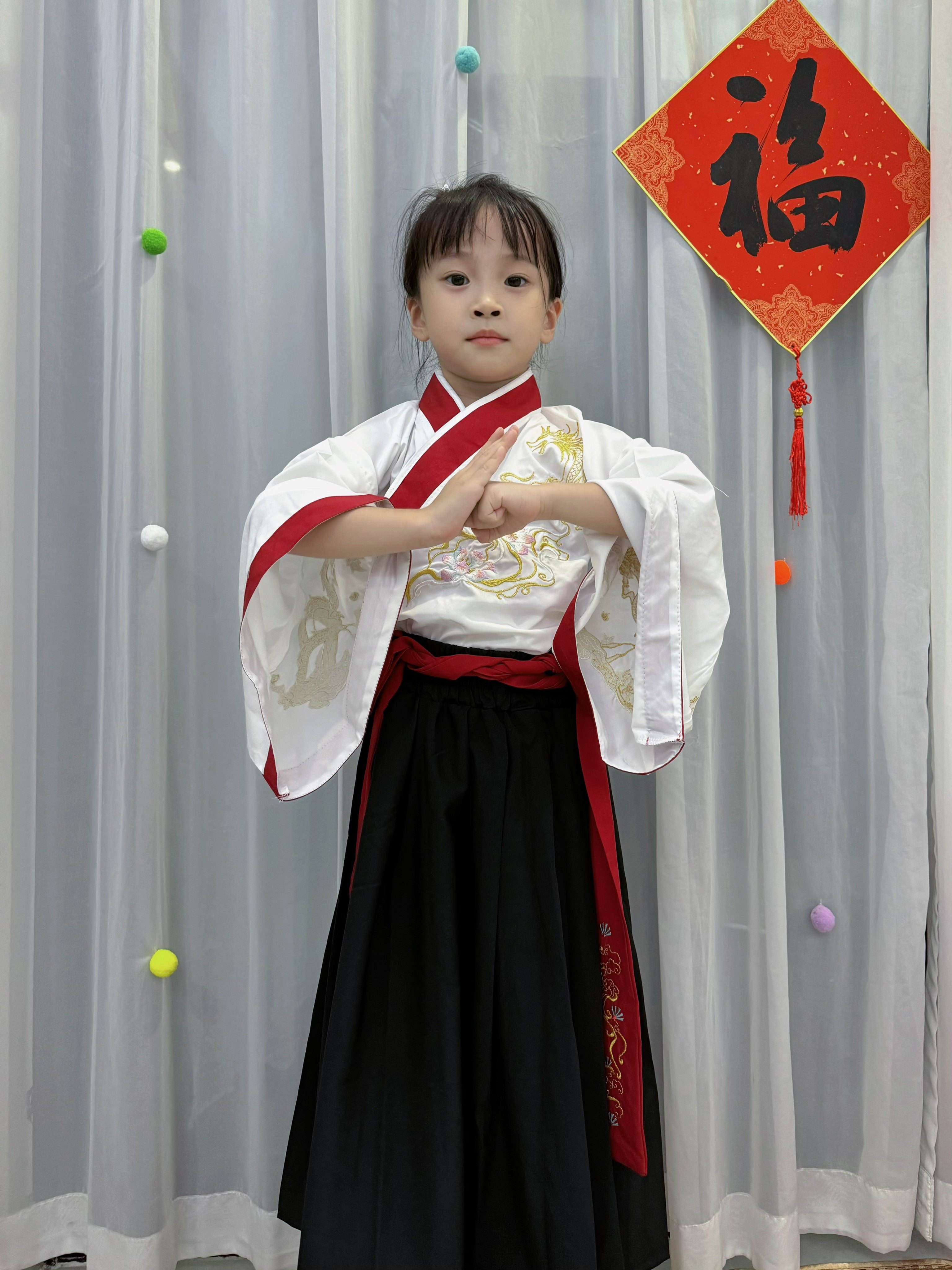开笔礼汉服儿童国学服装一年级朗诵红色幼儿女古风古装演出服秋冬