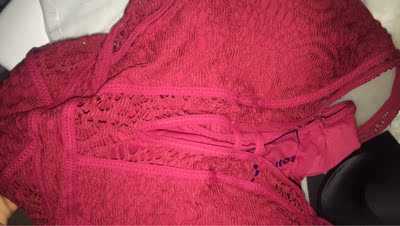 挺性感的,胸有点小的最好添加厚一点的乳垫,买了两款游泳衣都很不错。这款凸显女人味即性感魅力也时尚,去了趟富国岛决定买几件,过一段时间再去可以穿了,看到评论不错才敢下手,本人1米67,113斤两个孩子的宝妈买了L号正合适。因为臀围比较宽。可以参考一下,值得购买。颜色暗红,拍的照片是在闪光灯下拍摄 挺性感的,胸有点小的最好添加厚一点的乳垫,买了两款游泳衣都很不错。这款凸显女人味即性感魅力也时尚,去了趟富国岛决定买几件,过一段时间再去可以穿了,看到评论不错才敢下手,本人1米67,113斤两个孩子的宝妈买了L号正合适。因为臀围比较宽。可以参考一下,值得购买。颜色暗红,拍的照片是在闪光灯下拍摄