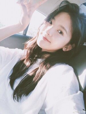 很好穿很好穿，以及这是一个好评模版，不要看了下面都是废话。因为本姑娘很懒不想每个宝贝都写好评 所以才模仿网友的  好评模版  但是这个宝贝不管是质量 款式还是性价比 都是本姑娘喜欢的  如果是不喜欢的那本姑娘就会很生气 然后这个模版就变成了各种喋喋不休的吐槽  自然就不会撒下这个好评给各位淘友一个参考  本宝贝还是极好的