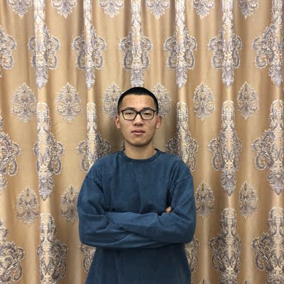 面料还蛮舒服的，穿起来比较宽松