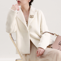 NZ high-end reduced-age suit collar white short cashmere cashmere jacket small sub elegant temperament sweaty winters