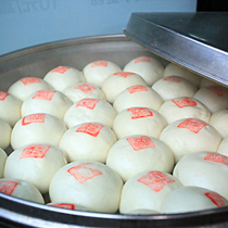 12 packs of traditional pastries small crystal oil buns steamed buns banquet desserts birthday cakes pastries breakfast snacks