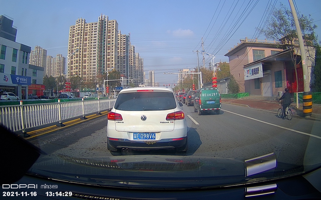 行车记录仪什么牌子好多少钱,行车记录仪什么牌子质量好