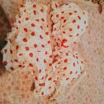 少女心爆棚 太可爱了 穿着虽然有点松 但是没钢圈 很舒服 棉质很好 快递也给力 客服态度很好 好评 少女心爆棚 太可爱了 穿着虽然有点松 但是没钢圈 很舒服 棉质很好 快递也给力 客服态度很好 好评